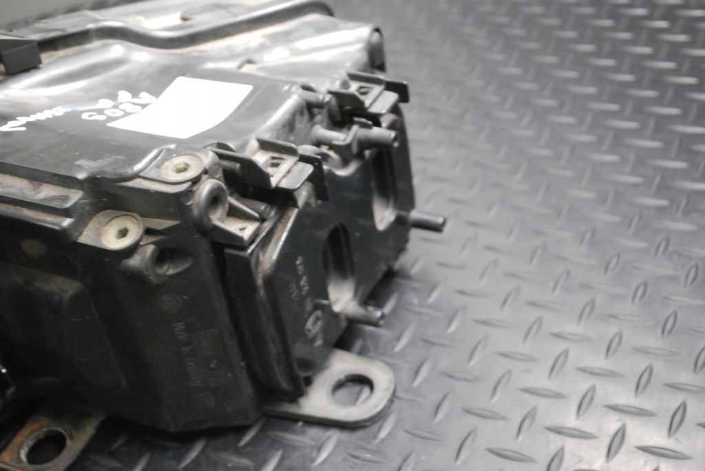 фото №10, Лампа правый ксенон audi a8 d3 08r 4e0941004bq