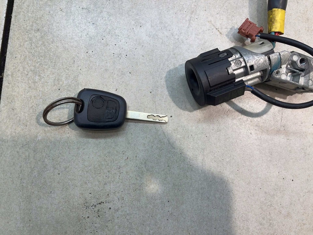 фото №8, Замок зажигания ключ citroen c2 1.4 n0502455