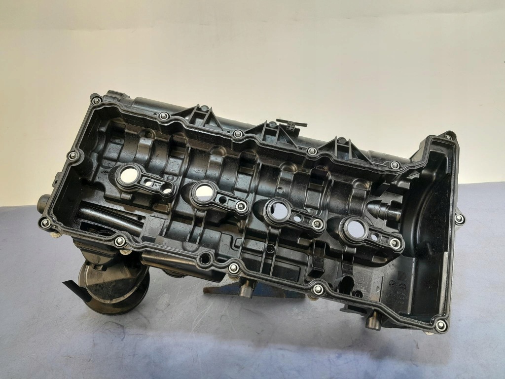 фото №10, Bmw 5 f10 f11 2.0 d крышка клапанов 7810584-05