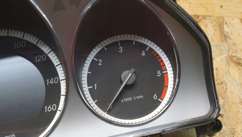 фото №6, Счетчик приборы mercedes w204 a2049004402