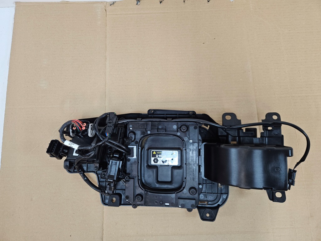 фото №12, Hyundai kona i electric електрик lift роз'єм заряджання 86340-k4aa0