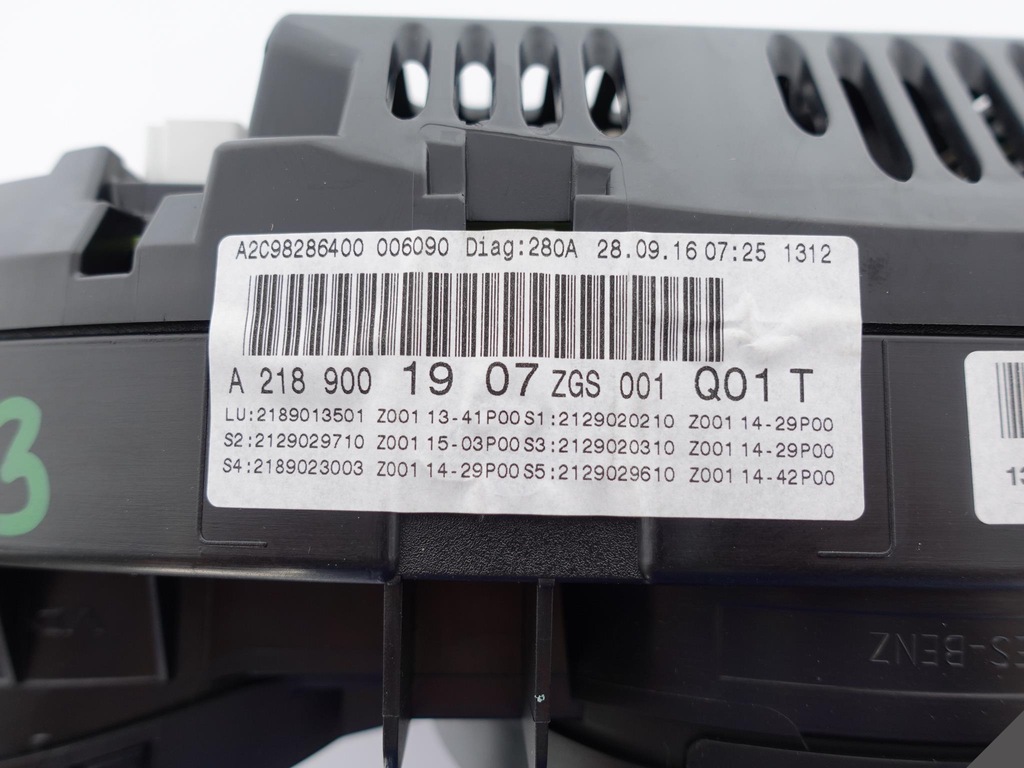 фото №8, Mercedes cls c218 x218 счетчик приборы бензин usa