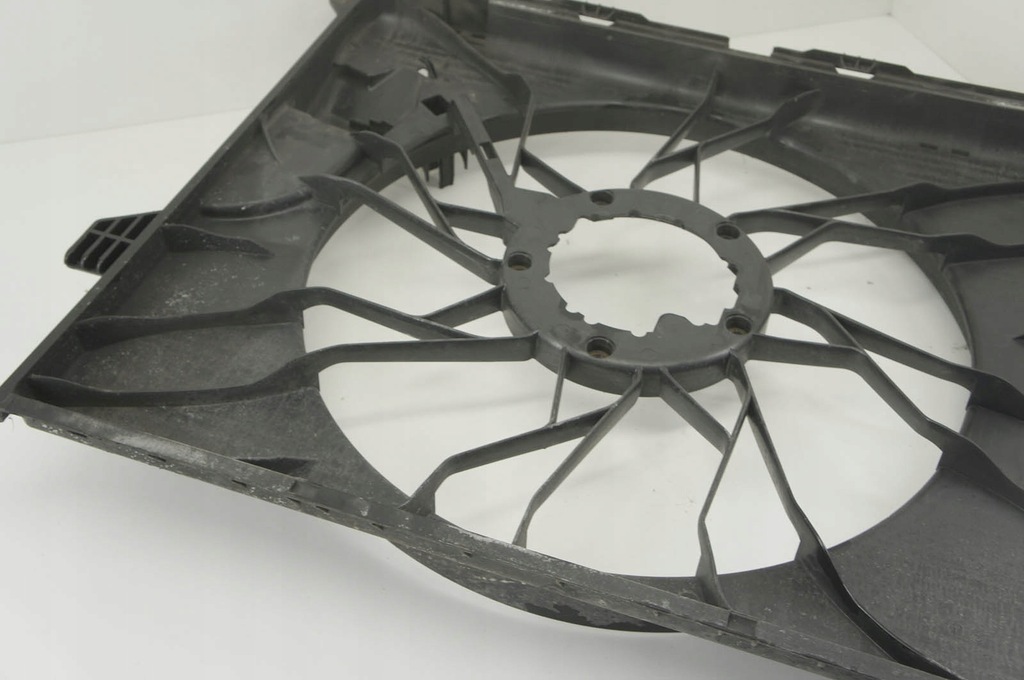 фото №7, Ez259 mercedes w251 3.0cdi корпус вентилятора