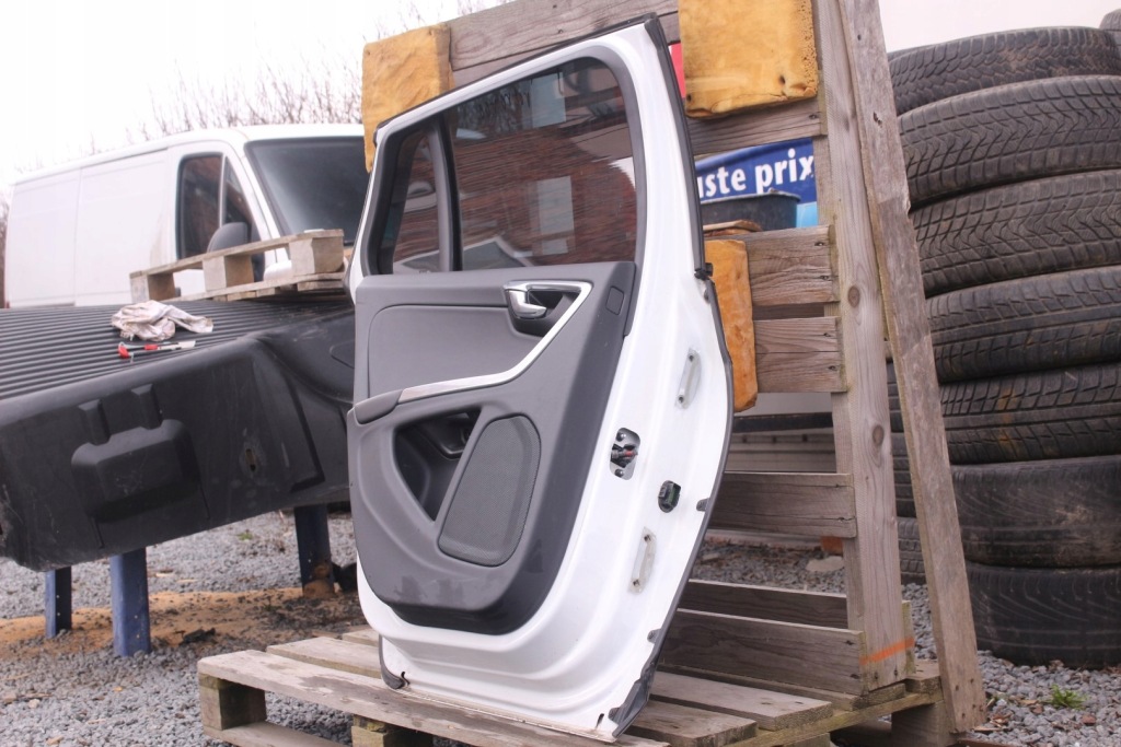 фото №8, Дверь левый задняя полный volvo v60 614-46