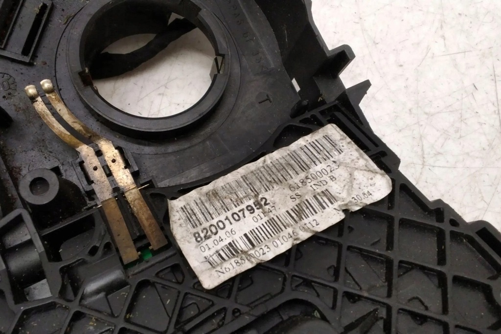 фото №1, Переключатели renault grand scénic ii jm0/1_ 8200107952 1.9l дизель 2007