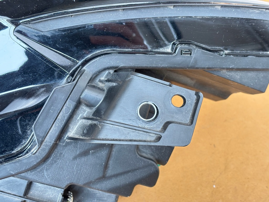 фото №8, Лампа full led правая перед mazda 6 18-21