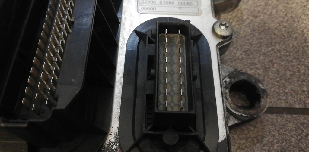 фото №7, Mercedes atego vario 813 бортовой компьютер 003 446 30 40