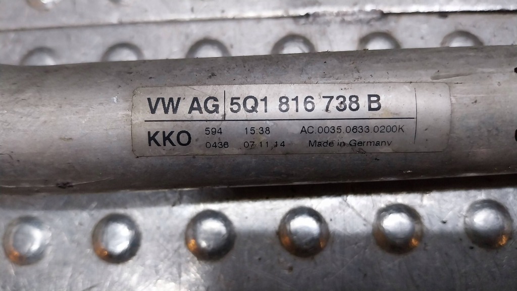 Шланг кондиционера 5q1816738b skoda octavia iii leon iii golf vii a3 8v в Украине