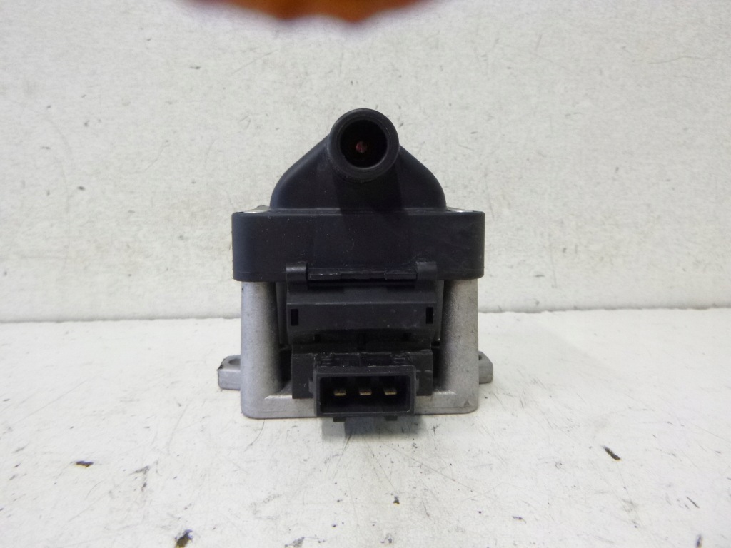 Катушка зажигания vw w golf / passat / polo/ seat co Доставка