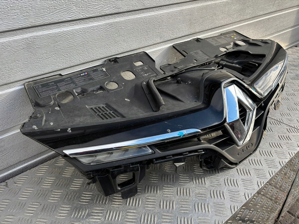 фото №3, Renault clio iv решётка радиатора решётка радиатора led 622561433r