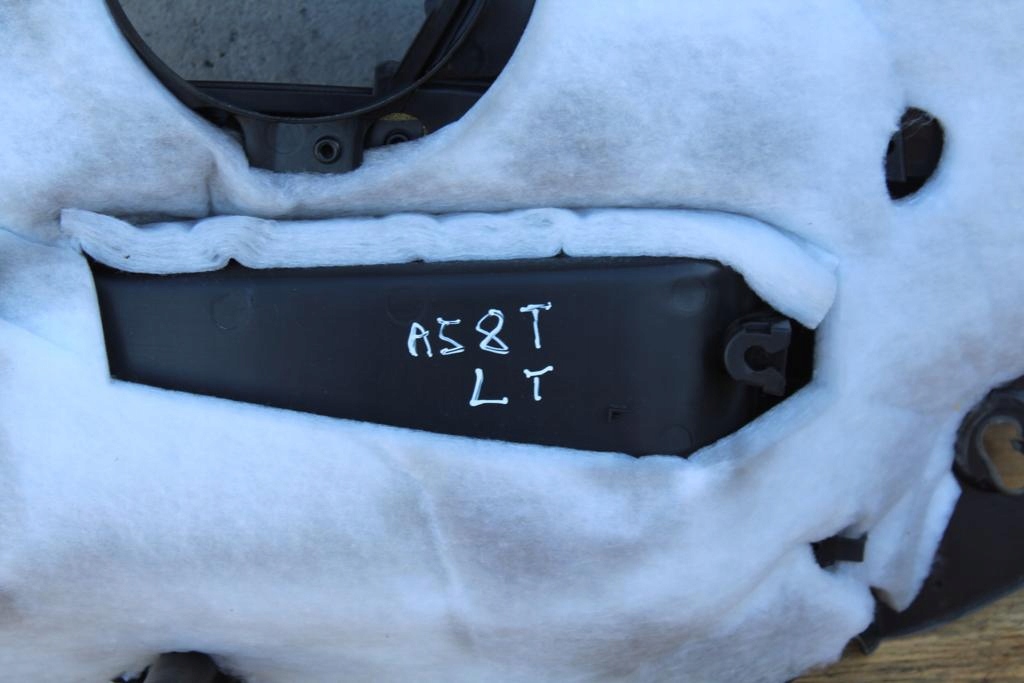 фото №11, Обшивка оббивка двері лівий задня audi a5 8t 8t086703524a