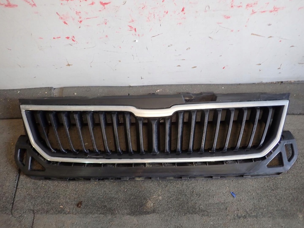 фото №1, Решётка радиатора skoda citigo 2012- 1st853653