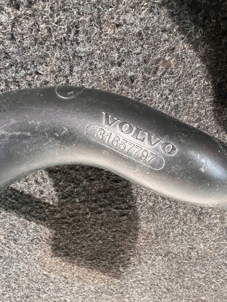 фото №3, Volvo xc90 ii 2.0 t8 труба повітрозабірник повітря 31657797