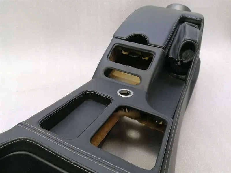 Ferrari 612 scaglietti armrest 66975600 центральный с Разборки
