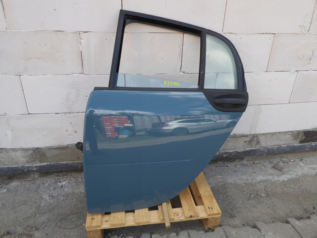 Купить Smart for four 454 дверь задняя левое eb4 ea0