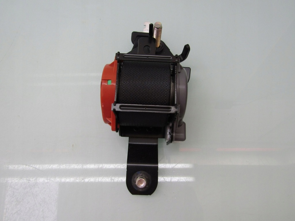 фото №1, Hr-v ii 18r pas задний задняя средний безопасности