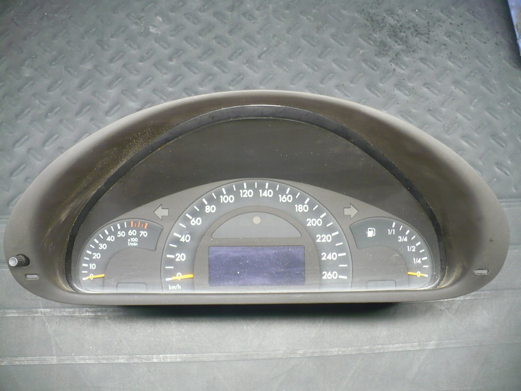фото №1, Лічильник mercedes w203 2.0