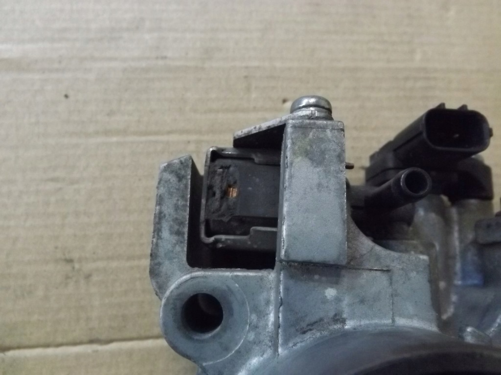 фото №7, Honda fr-v frv 2.0 16v i-vtec дроссельная заслонка датчик датчик map 079800-7240