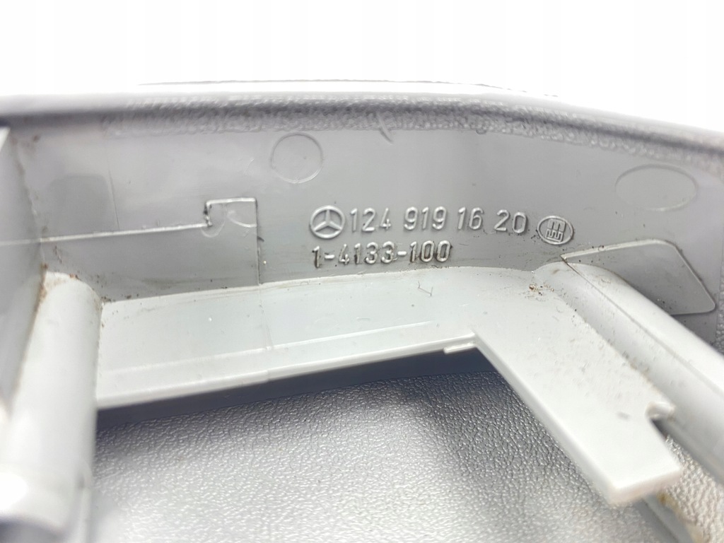 фото №10, Защита рейки сиденье правого mercedes w124 серая серая 1249191620