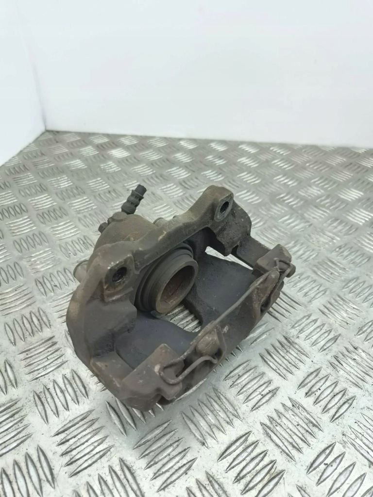 фото №1, Opel meriva b 2010 суппорт тормозной передний