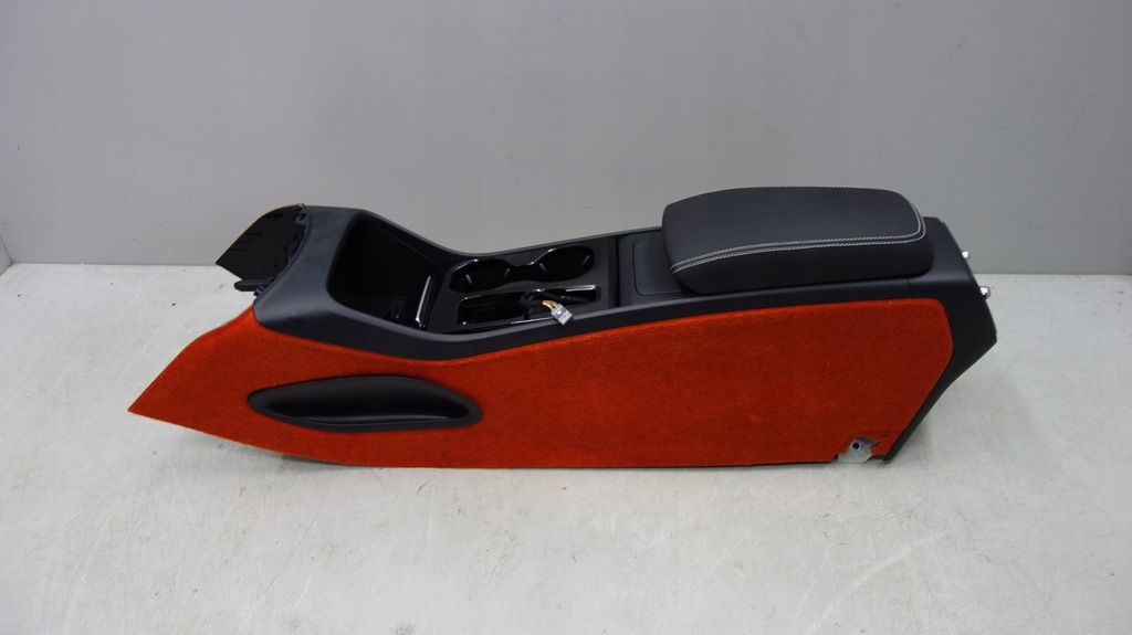 фото №12, Volvo xc40 сиденья заднее сиденье обшивка туннель