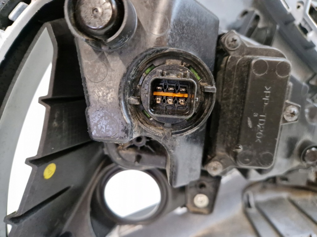 Hyundai i30 iii 3 lift бампер передний перед противотуманная фара led 86511 g4500 в Украине