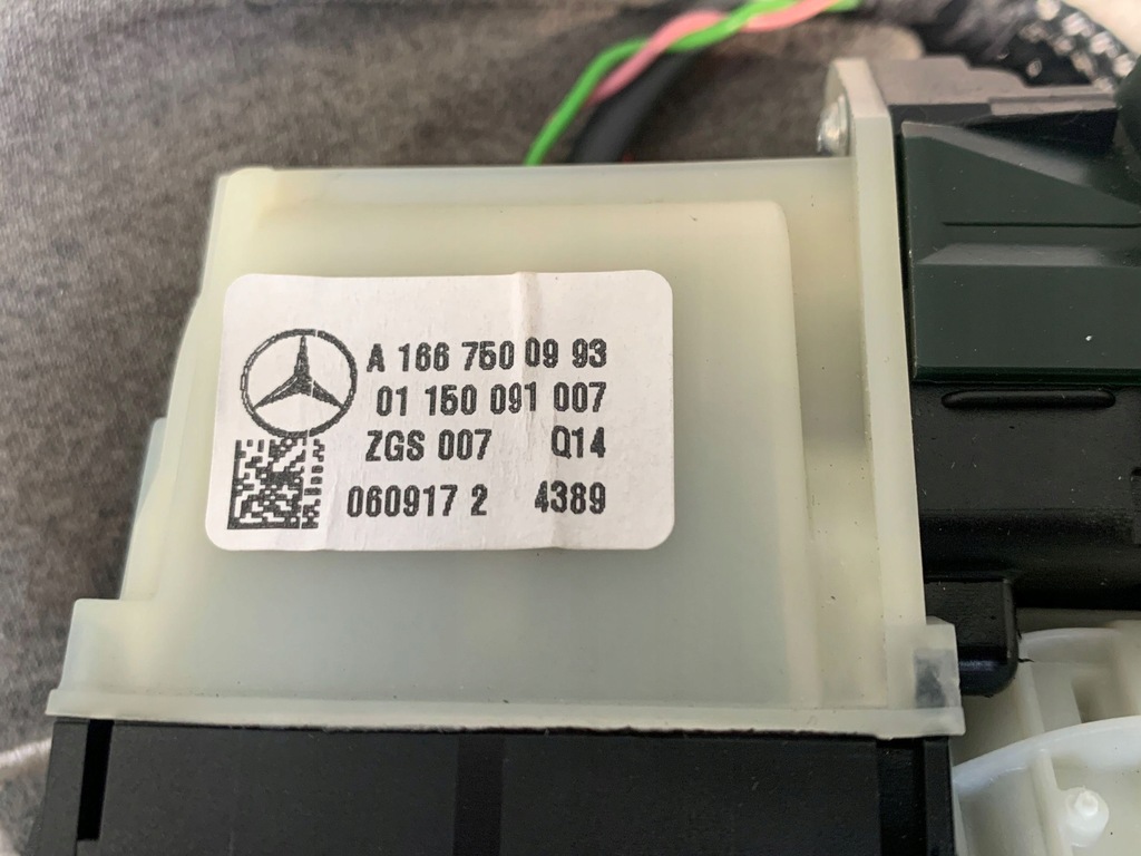 фото №11, Mercedes cla w117 2.2 cdi shooting brake kombi 2017 камера заднего вида ручка