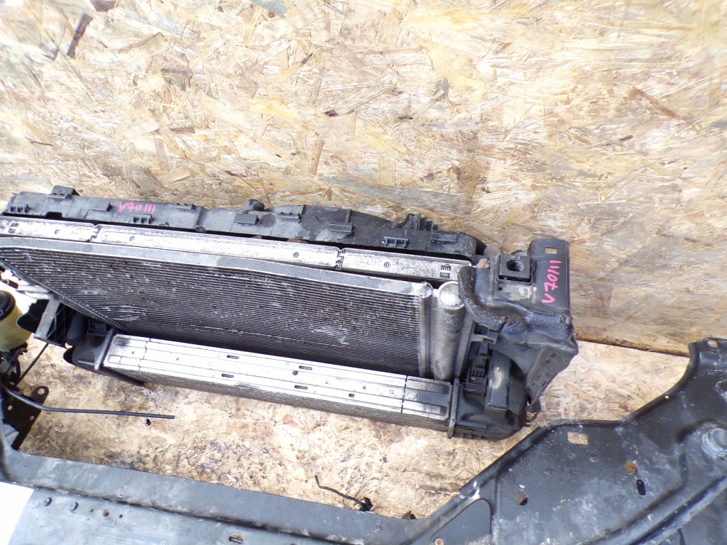 Ремень передний радиатор вентилятор комплект volvo v70 3 2.0d 2.4d Недорого