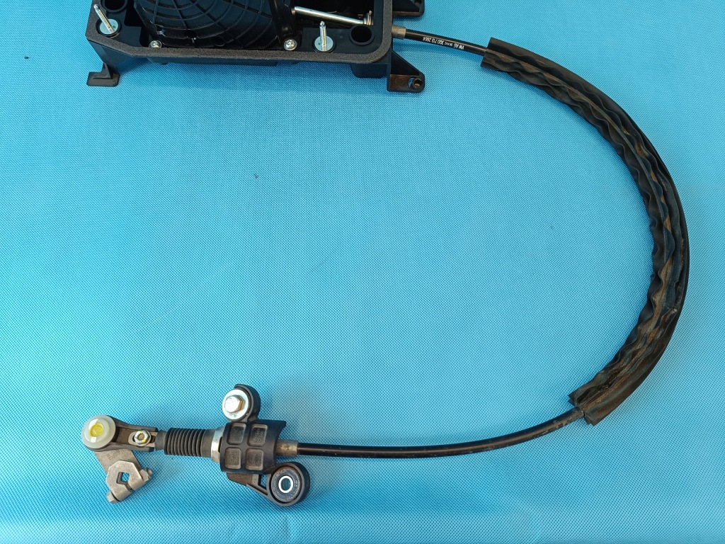 фото №12, Skoda superb 3 lift 2.0 tdi 110kw 2023 r вибірник перемикання передач 3q1713023ah