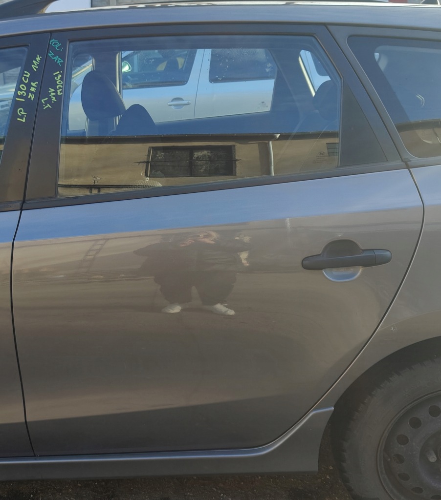 фото №1, Hyundai i30 i cw lift kombi 11r двері лівий задня zar eu