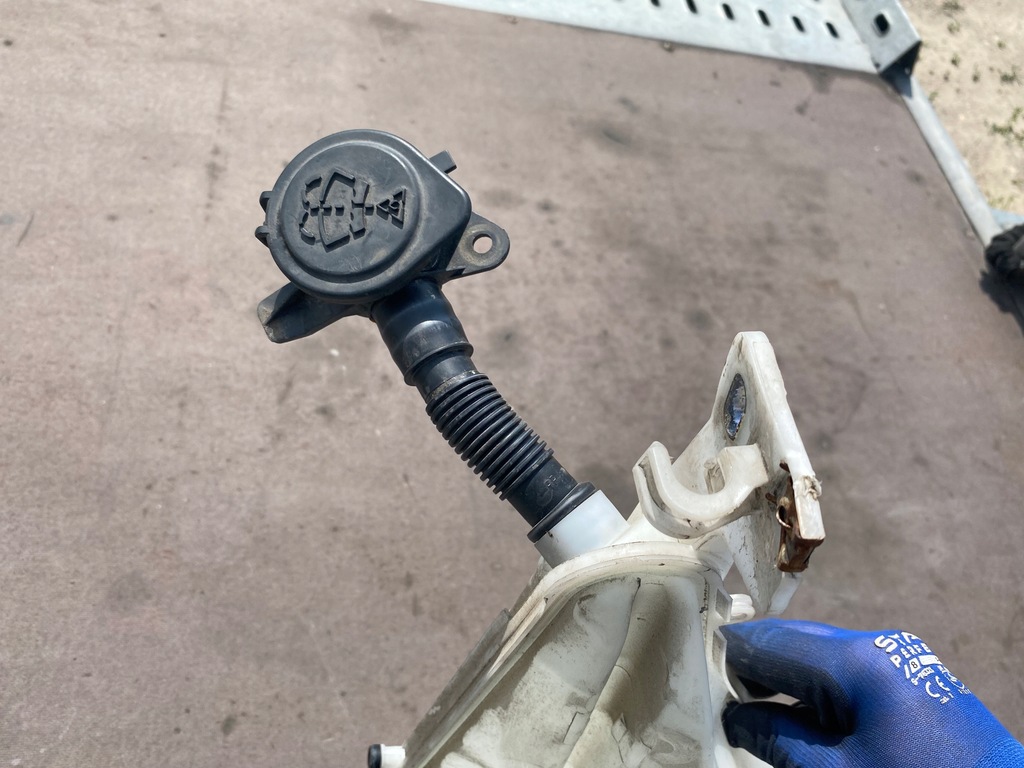 фото №9, Bmw оригинальный номер 7297495 7241664 бак жидкость омывателя - 3 f30 - помпа