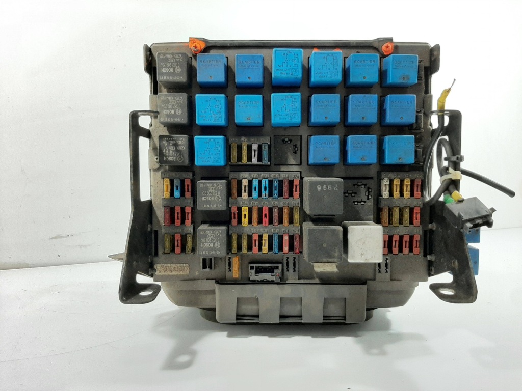 Купить Renault premium 380dci 97r коробка предохранителей 5010232687