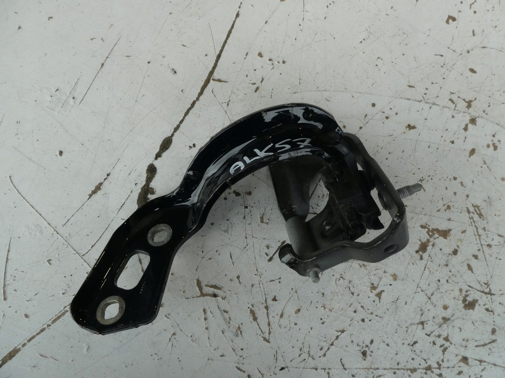 фото №1, Audi a4 b8 петля кришки 8k0