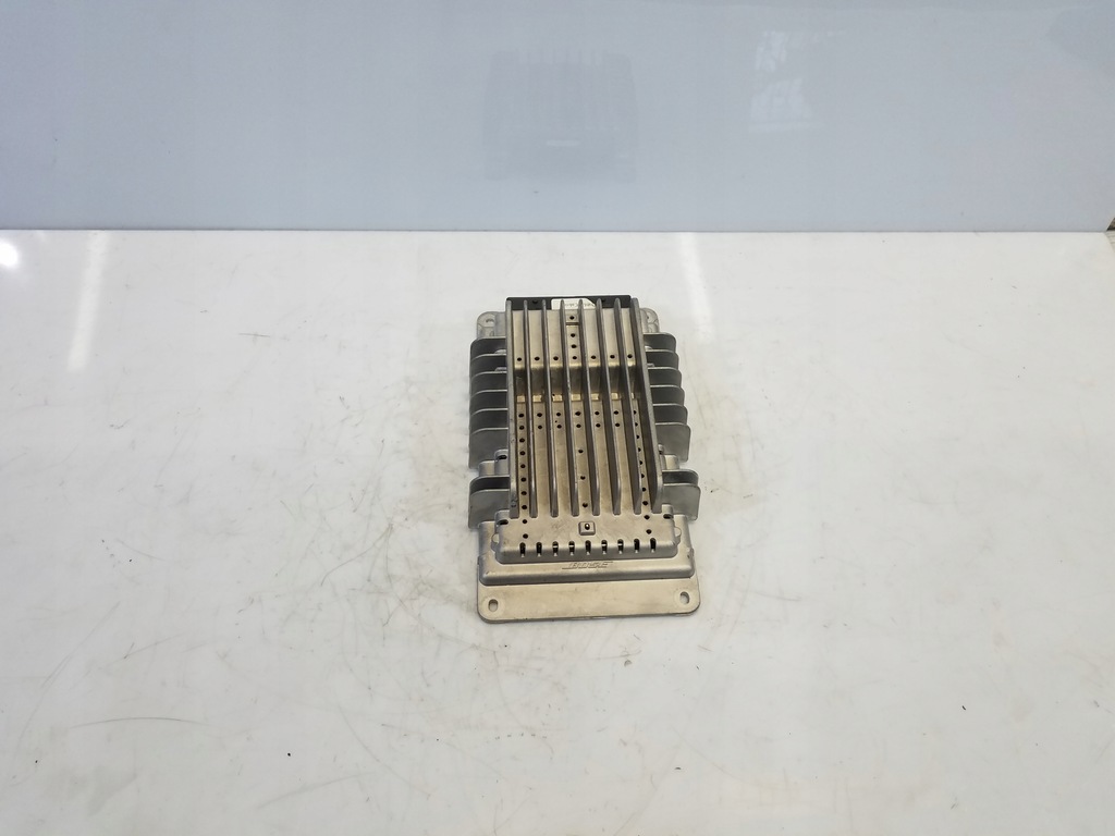 фото №1, Підсилювач audi a4 b7 cabrio 8e0035223c