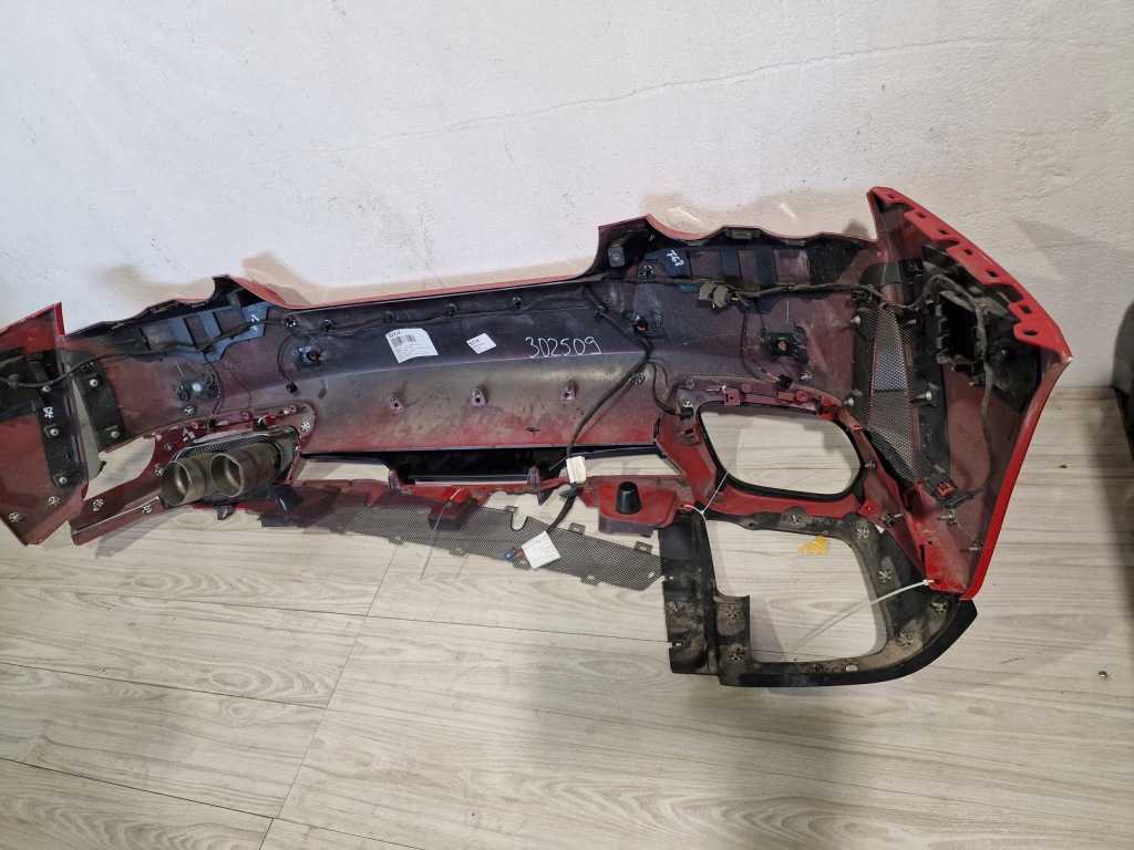 Ferrari 812 gts задний  бампер бампер Доставка