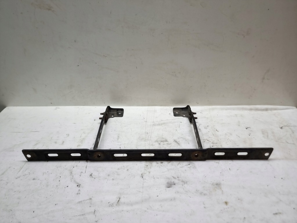 фото №1, Nissan gtr gt-r кронштейн карбон задній бампер нижній