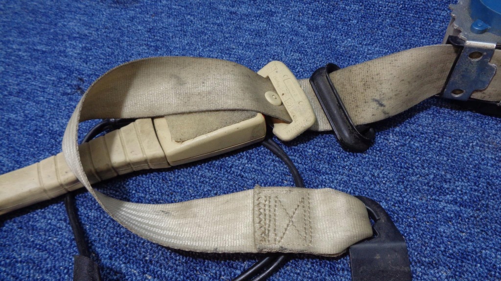 фото №3, Pas безопасности alfa romeo 159 левый передний бежевый