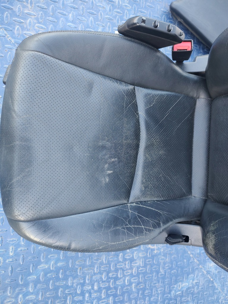 фото №8, Сиденья кожа mercedes w203 kombi