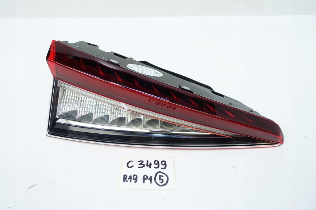 фото №1, Лампа левый задняя левая задняя skoda enyaq 5lg