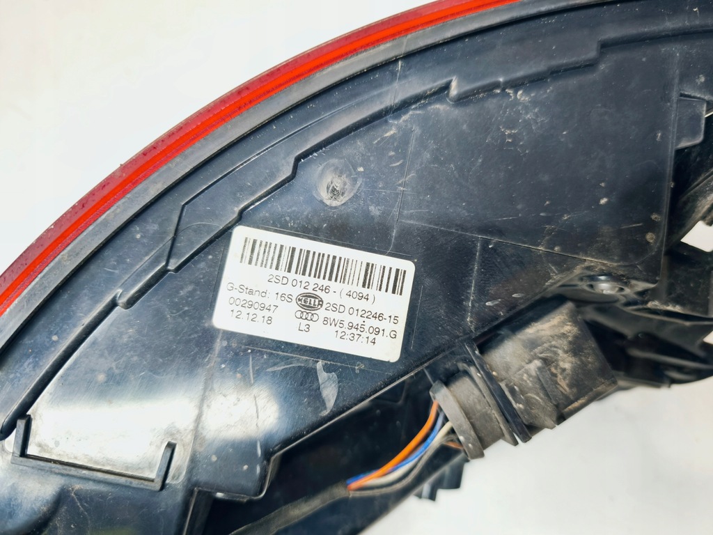 фото №9, Лампа лівий задня w крила led audi a4 b9 sedan 8w5945091g