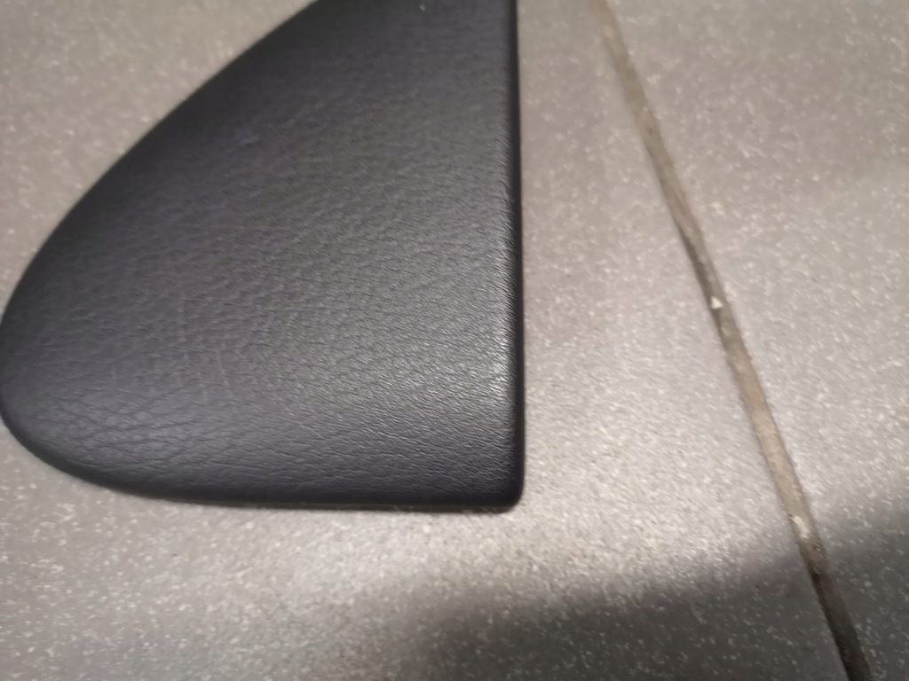 фото №4, Заглушка обшивка права audi a8 d3 4e1868982a