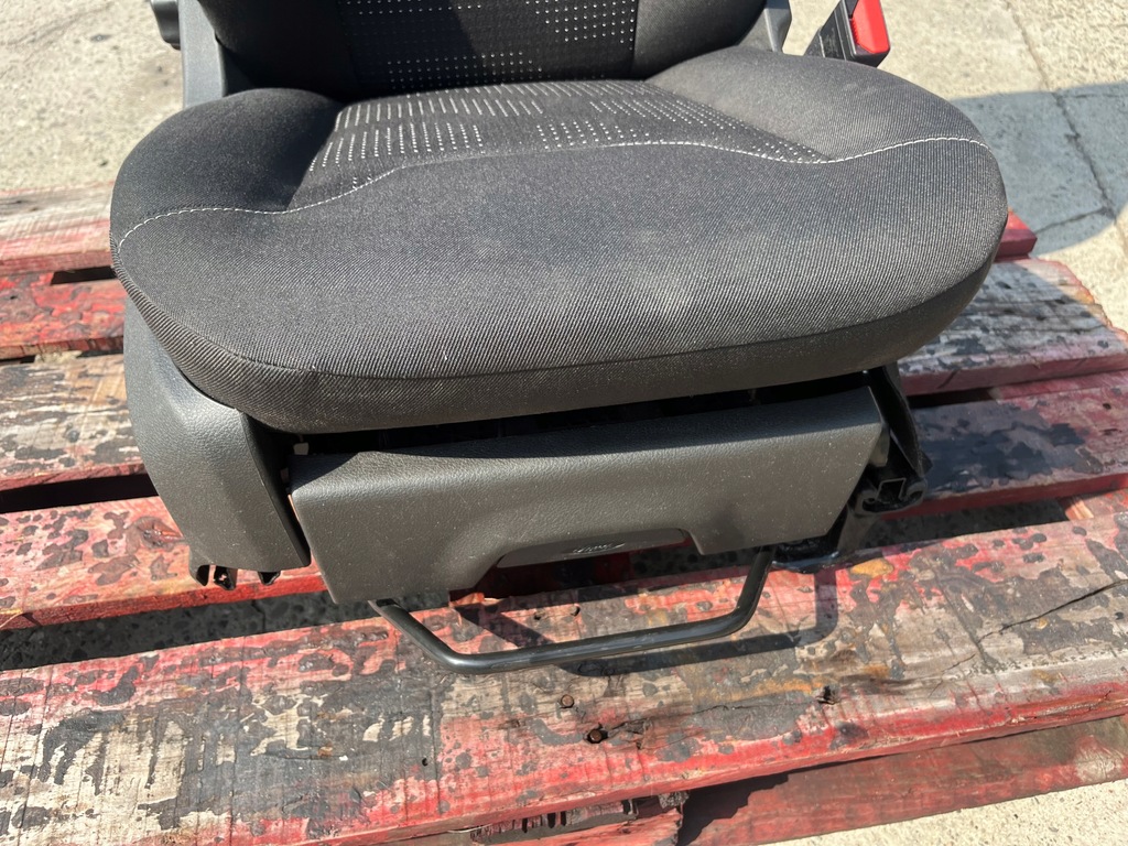 фото №14, Ford transit courier 1.0 eco 21r сиденье пассажира перед правый оригинал europa