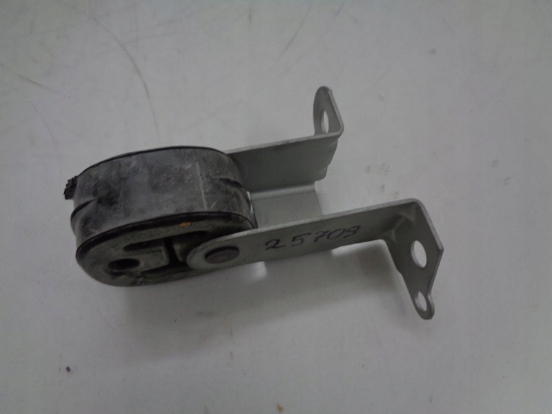 фото №1, Volkswagen audi кронштейн трубы выпускной