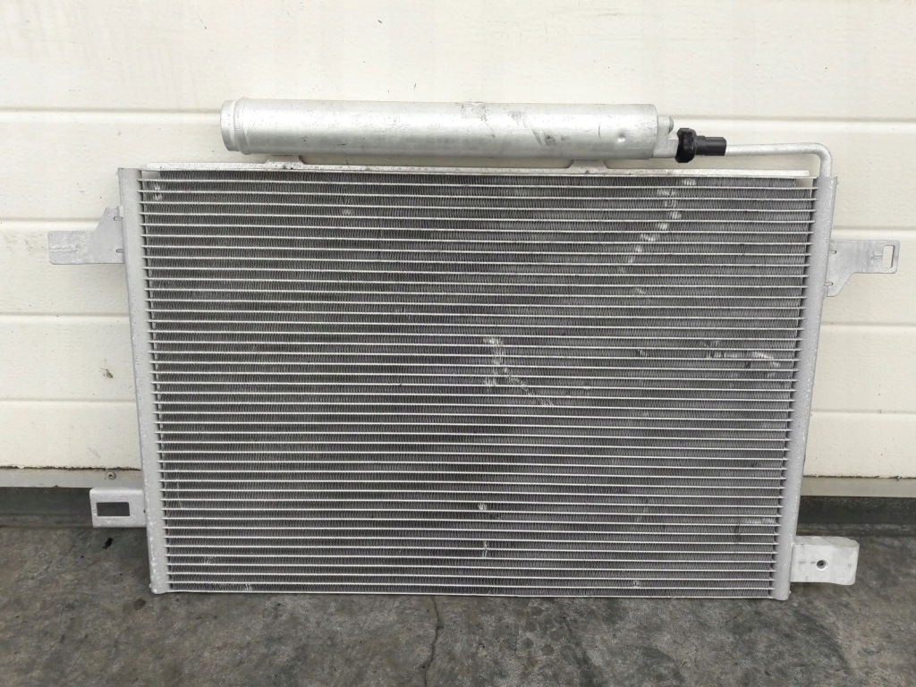 фото №1, Mercedes w245 радіатор кондиціонера a1695000754