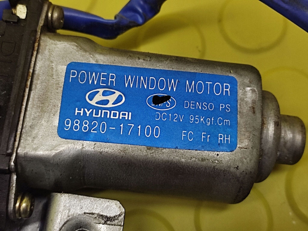 фото №6, Hyundai matrix подъемник стекло правый перед 9882017100