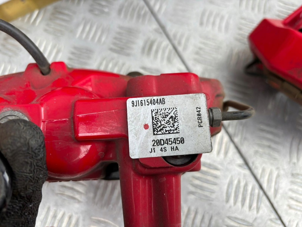 фото №7, Porsche taycan 4s суппорт taracza задняя левый правый 9j1615403ab 9j1615404ab