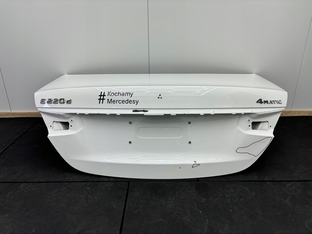 фото №1, Mercedes e-klasa w213 sedan lift кришка багажника багажника задня