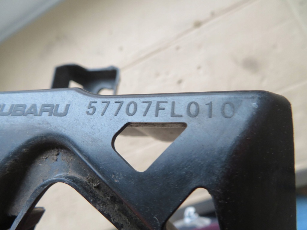 фото №13, Направляющая омыватель pod фара левый subaru xv 2017-