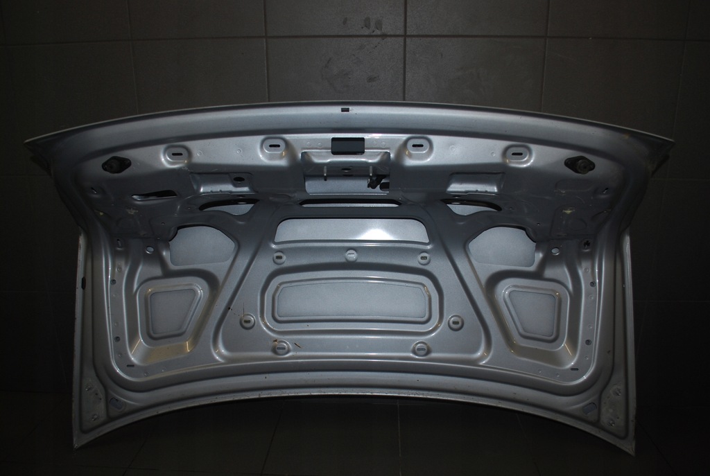 фото №11, Кришка багажника багажника audi a8 d3 ly7w без оснащення