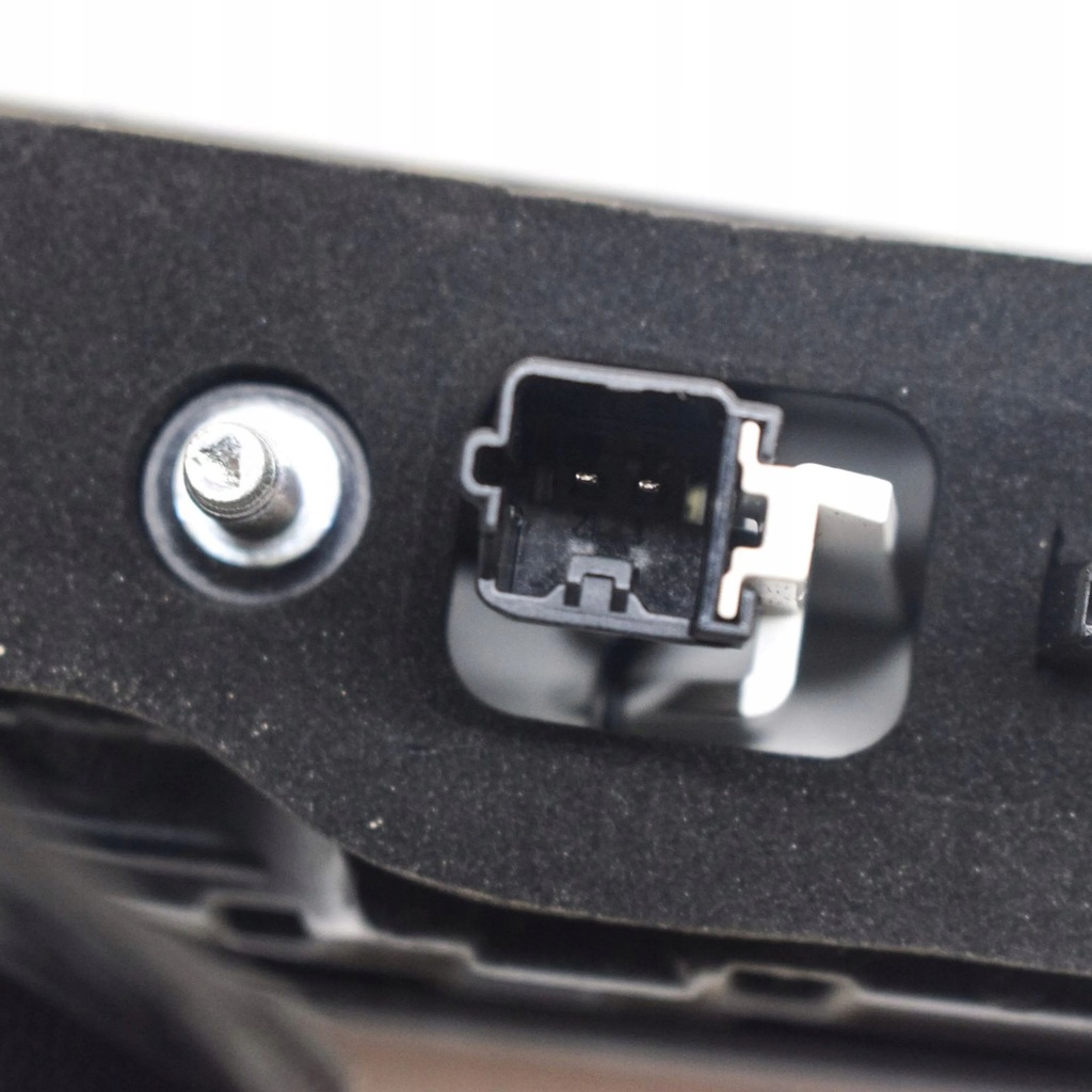 фото №6, Opel mokka b 2021 левая сторона лампы задний крышки багажника